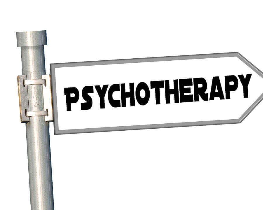 psychotherapy is a key for proper emotional preparation when moving cross country