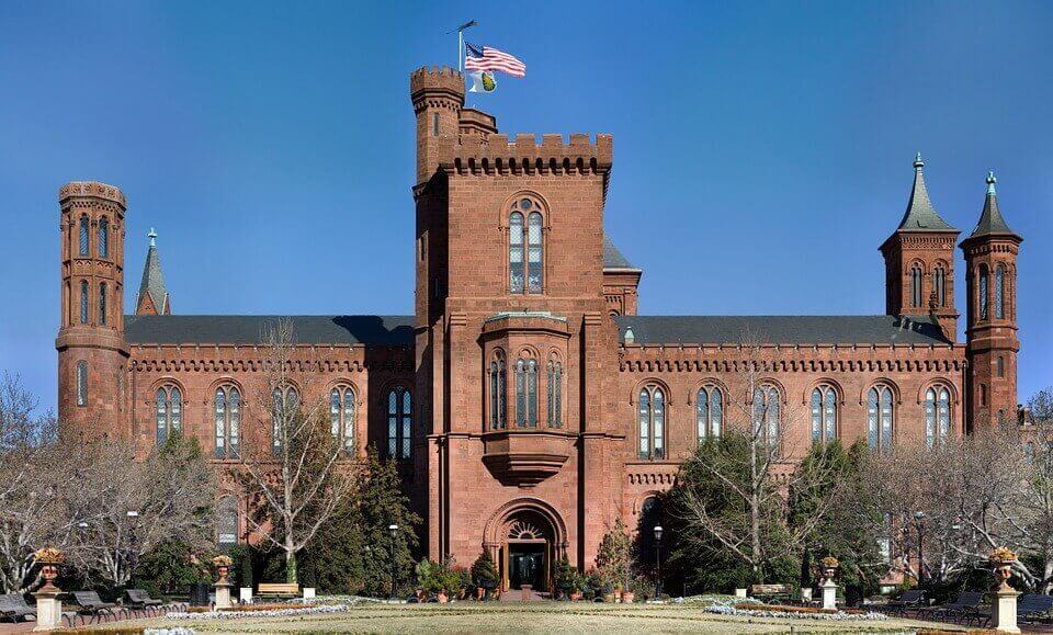Smithsonian university