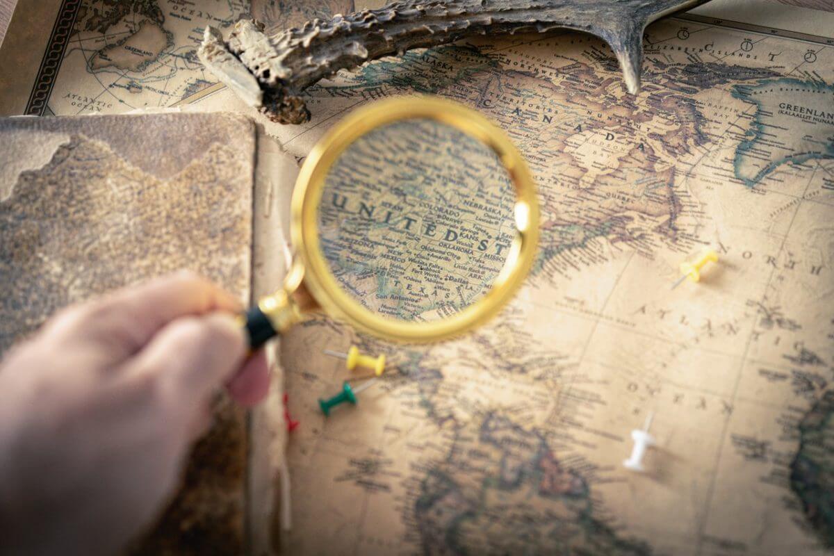 The US through the magnifying glass