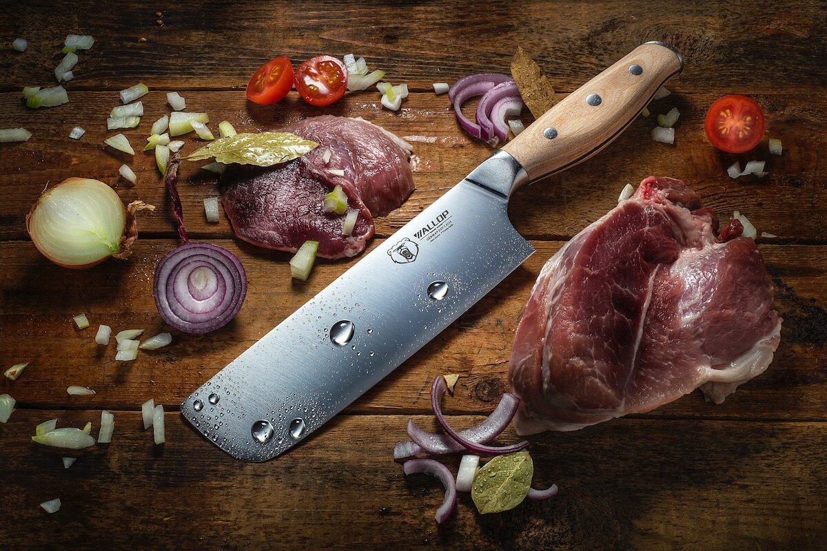 Kitchen knife for meat ready to be packed for cross-country moving